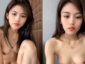 美女跳蛋塞逼逼震動自慰第𝟝𝟙三部_逼逼很粉嫩一對一秀抽𝟝𝟙[chou]插出白漿吟嬌喘