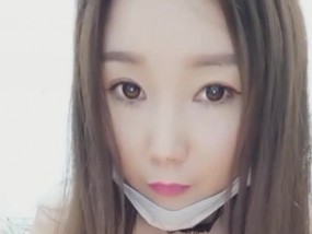 大奶美少妇漏出奶子自摸逼逼摩擦阴蒂呻吟娇喘