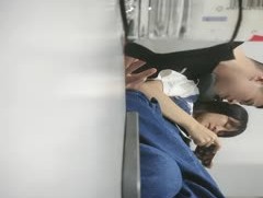 2021.08.23最新视频【换妻探花】第𝟝𝟙二场约23岁小夫妻，刚踏入换妻圈，小妹mei妹mei还放不开，沟通未遂， 夫妻俩自己开始搞